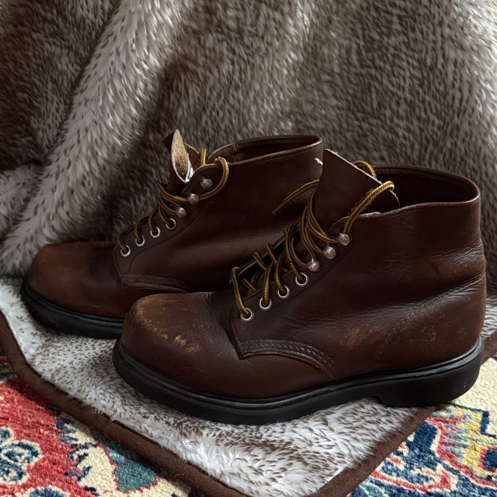 Red Wing Classic Brown Leather Boots women’s sz 8.5